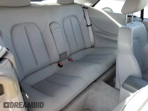 ✅ 2001 Mercedes-Benz CLK 320/430 • VIN: WDBLK70G41T057037 • Lot: 81661884. Wystawiony na Copart z przebiegiem 63 580 mil. Bezpłatny archiwum sprzedaży aukcyjnych z USA i szczegółowy raport historii pojazdu na DreamBid. Zdjęcie 10.