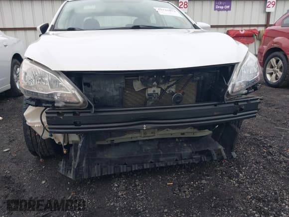 ✅ 2014 Nissan Sentra SV • VIN: 3N1AB7AP6EL656090 • Lot: 43721811. Listed on IAAI with 81,059 mi. Free auction sales archive from the USA and detailed vehicle history report at DreamBid. Image 6.