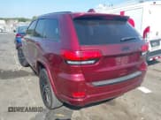 ✅ 2018 Jeep Grand Cherokee Laredo E • VIN: 1C4RJFAG9JC249352 • Lot: 43183145. Wystawiony na IAAI z przebiegiem 135 363 mil. Bezpłatny archiwum sprzedaży aukcyjnych z USA i szczegółowy raport historii pojazdu na DreamBid. Zdjęcie 3.