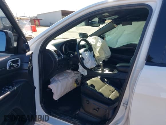 ✅ 2019 Jeep Grand Cherokee Upland • VIN: 1C4RJEAG1KC530797 • Lot: 41692641. Listed on IAAI with 62,802 mi. Free auction sales archive from the USA and detailed vehicle history report at DreamBid. Image 5.