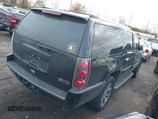 ✅ 2007 GMC Yukon XL • VIN: 1GKFK668X7J271449 • Лот: 43670010. Опубликован ранее на IAAI с пробегом 234 049 миль. Бесплатный доступ к архиву аукционных продаж из США и подробный отчёт об истории автомобиля на DreamBid. Изображение 4.