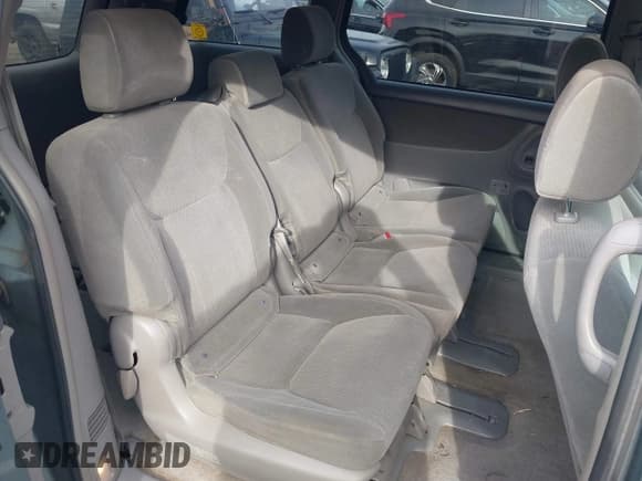 ✅ 2005 Toyota Sienna CE • VIN: 5TDZA23C25S379724 • Lot: 43856371. Listed on IAAI with 194,806 mi. Free auction sales archive from the USA and detailed vehicle history report at DreamBid. Image 8.
