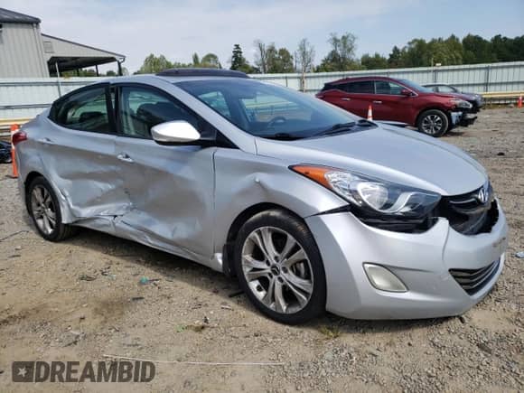 2013 Hyundai Elantra Limited с VIN KMHDH4AE9DU656266, выставлен на аукционе Copart как лот 82092205 с пробегом 320 308 миль миль и Списание • Salvage title. История ставок и продаж доступна на DreamBid. Изображение 4.