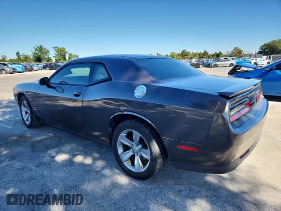 ✅ 2016 Dodge Challenger SXT • VIN: 2C3CDZAG1GH131529 • Lot: 91119485. Wystawiony na Copart z przebiegiem 141 739 mil. Bezpłatny archiwum sprzedaży aukcyjnych z USA i szczegółowy raport historii pojazdu na DreamBid. Zdjęcie 2.