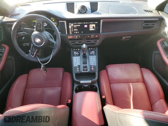 ✅ 2023 Porsche Macan GTS • VIN: WP1AF2A50PLB57091 • Lot: 85790234. Wystawiony na Copart z przebiegiem 19 360 mil. Bezpłatny archiwum sprzedaży aukcyjnych z USA i szczegółowy raport historii pojazdu na DreamBid. Zdjęcie 8.