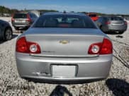 ✅ 2012 Chevrolet Malibu 1LT • VIN: 1G1ZC5E08CF247622 • Lot: 74765174. Wystawiony na Copart z przebiegiem 243 617 mil. Bezpłatny archiwum sprzedaży aukcyjnych z USA i szczegółowy raport historii pojazdu na DreamBid. Zdjęcie 6.