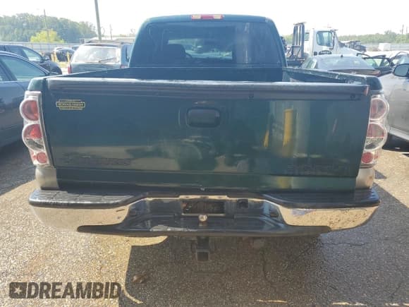 ✅ 2002 Chevrolet Silverado 1500 LS • VIN: 1GCEC19V02Z334156 • Лот: 64823034. Опубликован ранее на Copart с пробегом 237 243 миль. Бесплатный доступ к архиву аукционных продаж из США и подробный отчёт об истории автомобиля на DreamBid. Изображение 6.