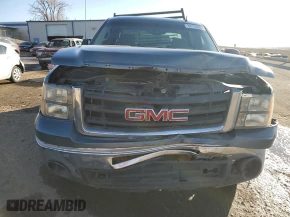 ✅ 2010 GMC Sierra 1500 • VIN: 3GTXKVE26AG101850 • Lot: 82770984. Wystawiony na Copart z przebiegiem 175 714 mil. Bezpłatny archiwum sprzedaży aukcyjnych z USA i szczegółowy raport historii pojazdu na DreamBid. Zdjęcie 5.