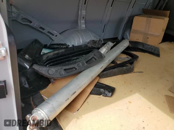 ✅ 2020 GMC Savana Cargo • VIN: 1GTW7AFG5L1265995 • Лот: 45348144. Опубликован ранее на Copart с пробегом 72 425 миль. Бесплатный доступ к архиву аукционных продаж из США и подробный отчёт об истории автомобиля на DreamBid. Изображение 15.