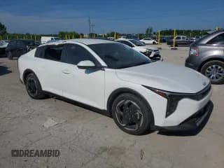 ✅ 2025 Kia K4 EX • VIN: 3KPFU4DE6SE111786 • Lot: 62523155. Wystawiony na Copart z przebiegiem 280 mil. Bezpłatny archiwum sprzedaży aukcyjnych z USA i szczegółowy raport historii pojazdu na DreamBid. Zdjęcie 4.