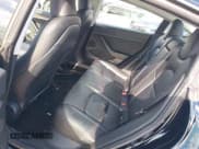 ✅ 2023 Tesla Model 3 • VIN: 5YJ3E1EA5PF563496 • Lot: 41541727. Wystawiony na IAAI z przebiegiem 20 375 mil. Bezpłatny archiwum sprzedaży aukcyjnych z USA i szczegółowy raport historii pojazdu na DreamBid. Zdjęcie 8.