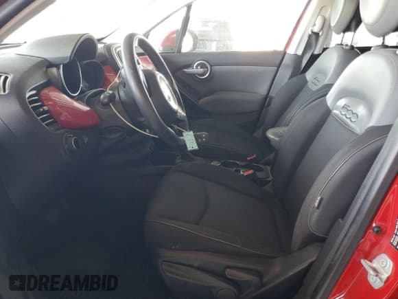 ✅ 2016 FIAT 500X Easy • VIN: ZFBCFYBT2GP340983 • Lot: 71697325. Listed on Copart with 81,093 mi. Free auction sales archive from the USA and detailed vehicle history report at DreamBid. Image 7.