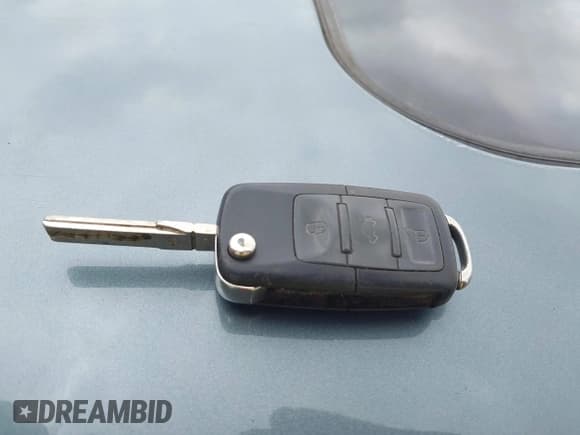 ✅ 2006 Volkswagen Jetta 1.9L TDI • VIN: 3VWST71K36M636598 • Lot: 42767774. Wystawiony na IAAI z przebiegiem 323 164 mil. Bezpłatny archiwum sprzedaży aukcyjnych z USA i szczegółowy raport historii pojazdu na DreamBid. Zdjęcie 11.