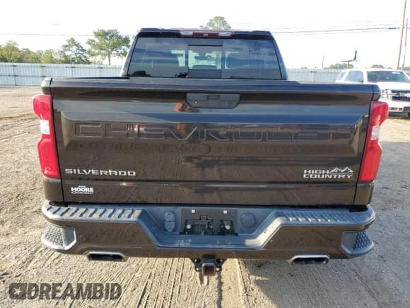 ✅ 2019 Chevrolet Silverado 1500 High Country • VIN: 1GCUYHEL5KZ106017 • Lot: 71382504. Wystawiony na Copart z przebiegiem 62 936 mil. Bezpłatny archiwum sprzedaży aukcyjnych z USA i szczegółowy raport historii pojazdu na DreamBid. Zdjęcie 6.