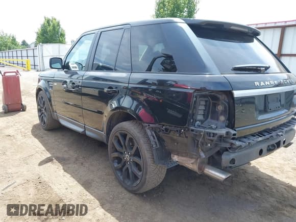 ✅ 2013 Land Rover Range Rover Sport SC • VIN: SALSH2E4XDA766738 • Lot: 42618626. Listed on IAAI with 97,578 mi. Free auction sales archive from the USA and detailed vehicle history report at DreamBid. Image 3.