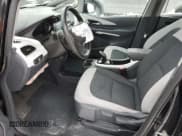 ✅ 2021 Chevrolet Bolt EV LT • VIN: 1G1FY6S09M4100785 • Lot: 85722654. Wystawiony na Copart z przebiegiem Nie podano. Bezpłatny archiwum sprzedaży aukcyjnych z USA i szczegółowy raport historii pojazdu na DreamBid. Zdjęcie 7.