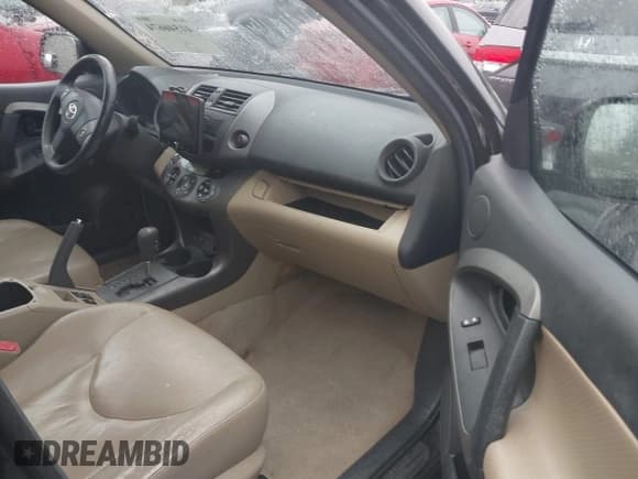 ✅ 2010 Toyota RAV4 Limited • VIN: 2T3YK4DV6AW007378 • Лот: 41546674. Опубликован ранее на IAAI с пробегом 166 066 миль. Бесплатный доступ к архиву аукционных продаж из США и подробный отчёт об истории автомобиля на DreamBid. Изображение 5.