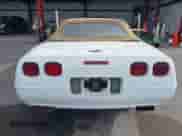 ✅ 1994 Chevrolet Corvette • VIN: 1G1YY32P1R5102357 • Lot: 43618578. Wystawiony na IAAI z przebiegiem 138 221 mil. Bezpłatny archiwum sprzedaży aukcyjnych z USA i szczegółowy raport historii pojazdu na DreamBid. Zdjęcie 16.