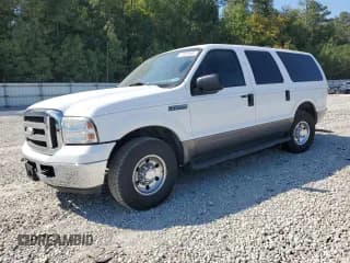 ✅ 2005 Ford Excursion Special Serv • VIN: 1FMNU40L05EB61756 • Lot: 72593484. Wystawiony na Copart z przebiegiem 89 126 mil. Bezpłatny archiwum sprzedaży aukcyjnych z USA i szczegółowy raport historii pojazdu na DreamBid. Zdjęcie 1.