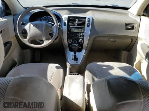 2007 Hyundai Tucson SE with VIN KM8JN12D87U634120, listed as a Copart auction lot 68284734 with 141,429 mi miles and Salvage title. Bid and sale history available at DreamBid. Image 8.