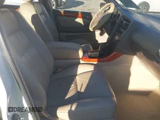 ✅ 2001 Lexus GS 300 • VIN: JT8BD69S910142044 • Лот: 43467255. Опубликован ранее на IAAI с пробегом 199 088 миль. Бесплатный доступ к архиву аукционных продаж из США и подробный отчёт об истории автомобиля на DreamBid. Изображение 5.