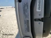 ✅ 2020 Chrysler 300 Limited • VIN: 2C3CCAKG5LH124497 • Лот: 70770384. Опубликован ранее на Copart с пробегом 93 279 миль. Бесплатный доступ к архиву аукционных продаж из США и подробный отчёт об истории автомобиля на DreamBid. Изображение 12.