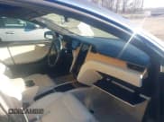 ✅ 2019 Tesla Model S 75D • VIN: 5YJSA1E2XKF331744 • Lot: 41483173. Listed on IAAI with Not provided. Free auction sales archive from the USA and detailed vehicle history report at DreamBid. Image 5.