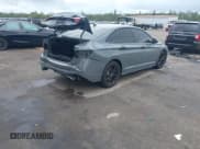 ✅ 2024 Volkswagen Jetta 40th Anniversary Edition • VIN: 3VW9T7BU7RM003590 • Lot: 42181046. Wystawiony na IAAI z przebiegiem 20 777 mil. Bezpłatny archiwum sprzedaży aukcyjnych z USA i szczegółowy raport historii pojazdu na DreamBid. Zdjęcie 4.