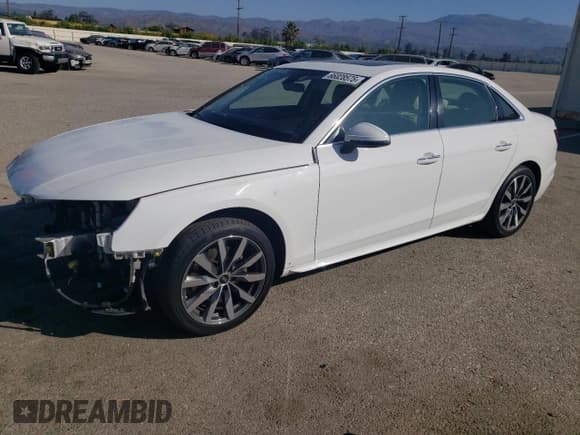 ✅ 2022 Audi A4 Premium Plus • VIN: WAUBBAF4XNN002266 • Lot: 66028575. Wystawiony na Copart z przebiegiem 42 185 mil. Bezpłatny archiwum sprzedaży aukcyjnych z USA i szczegółowy raport historii pojazdu na DreamBid. Zdjęcie 1.