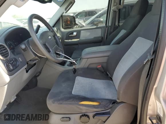 ✅ 2004 Ford Expedition XLT • VIN: 1FMPU16W14LA18513 • Lot: 63624715. Listed on Copart with 179,162 mi. Free auction sales archive from the USA and detailed vehicle history report at DreamBid. Image 7.