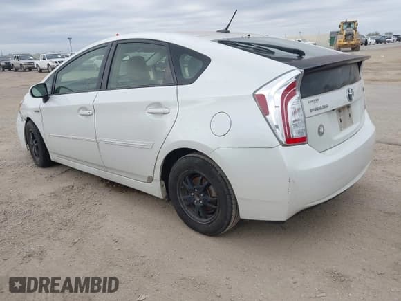 ✅ 2014 Toyota Prius Two • VIN: JTDKN3DU6E1735737 • Лот: 43817896. Опубликован ранее на IAAI с пробегом 209 554 миль. Бесплатный доступ к архиву аукционных продаж из США и подробный отчёт об истории автомобиля на DreamBid. Изображение 3.