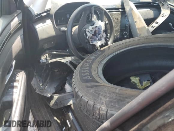 ✅ 2022 Hyundai Tucson Preferred • VIN: KM8JBCAE0NU066893 • Lot: 61813864. Wystawiony na Copart z przebiegiem 39 508 mil. Bezpłatny archiwum sprzedaży aukcyjnych z USA i szczegółowy raport historii pojazdu na DreamBid. Zdjęcie 8.