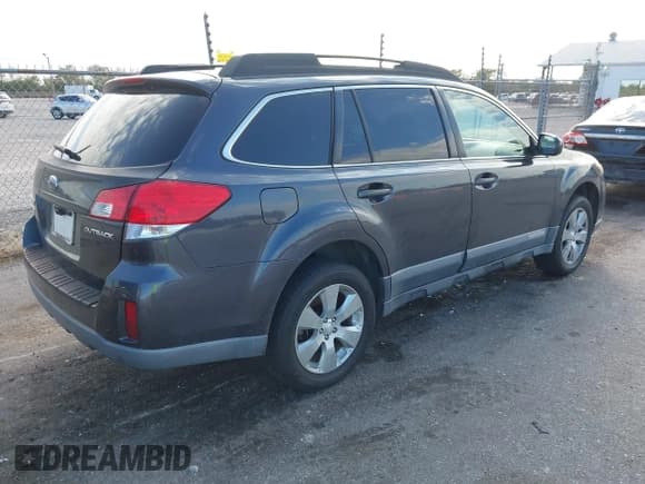 ✅ 2012 Subaru Outback Prem • VIN: 4S4BRCBC4C3268622 • Lot: 43705182. Listed on IAAI with 196,852 mi. Free auction sales archive from the USA and detailed vehicle history report at DreamBid. Image 4.