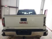 ✅ 2017 GMC Sierra 1500 SLT • VIN: 3GTU2NEC9HG291178 • Lot: 42932535. Wystawiony na IAAI z przebiegiem 84 480 mil. Bezpłatny archiwum sprzedaży aukcyjnych z USA i szczegółowy raport historii pojazdu na DreamBid. Zdjęcie 16.