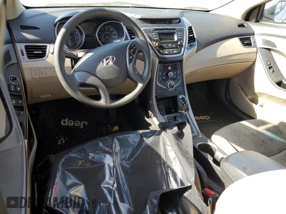 ✅ 2016 Hyundai Elantra SE • VIN: 5NPDH4AE0GH786178 • Lot: 85084405. Listed on Copart with Not provided. Free auction sales archive from the USA and detailed vehicle history report at DreamBid. Image 8.