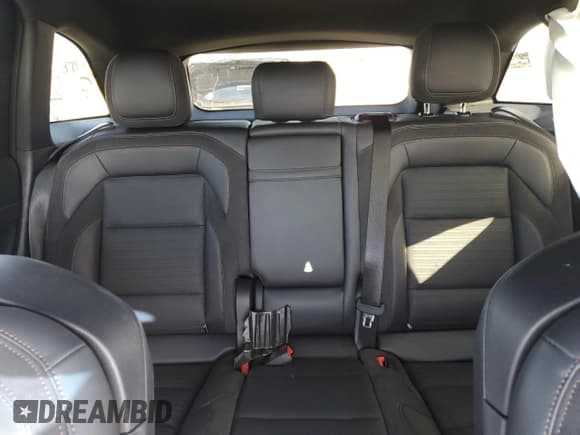 ✅ 2024 Lincoln Nautilus Reserve • VIN: 5LMPJ8KAXRJ812275 • Lot: 87103575. Listed on Copart with 9,072 mi. Free auction sales archive from the USA and detailed vehicle history report at DreamBid. Image 10.