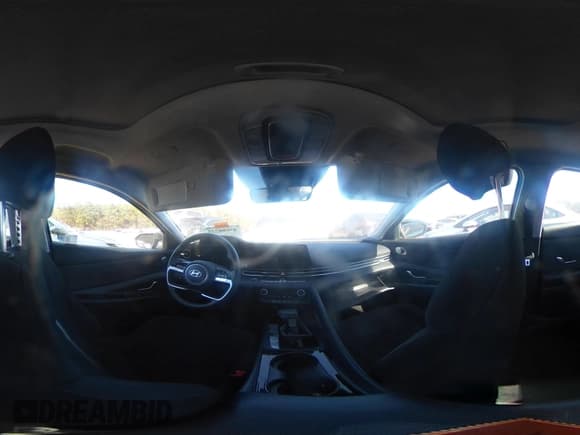 ✅ 2025 Hyundai Elantra SEL Convenience • VIN: KMHLS4DG0SU935726 • Лот: 43606725. Опубликован ранее на IAAI с пробегом 17 189 миль. Бесплатный доступ к архиву аукционных продаж из США и подробный отчёт об истории автомобиля на DreamBid. Изображение 17.