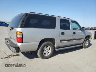 ✅ 2004 Chevrolet Suburban LT • VIN: 3GNEC16T64G325135 • Lot: 76464374. Wystawiony na Copart z przebiegiem 233 083 mil. Bezpłatny archiwum sprzedaży aukcyjnych z USA i szczegółowy raport historii pojazdu na DreamBid. Zdjęcie 3.