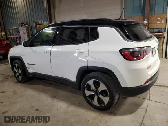 ✅ 2018 Jeep Compass Altitude • VIN: 3C4NJCBB3JT235497 • Lot: 43447415. Wystawiony na Copart z przebiegiem 80 107 mil. Bezpłatny archiwum sprzedaży aukcyjnych z USA i szczegółowy raport historii pojazdu na DreamBid. Zdjęcie 2.