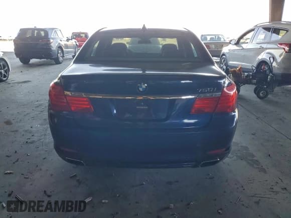 ✅ 2009 BMW 7 Series 750i • VIN: WBAKA83519CY34945 • Lot: 96742665. Listed on Copart with 99,739 mi. Free auction sales archive from the USA and detailed vehicle history report at DreamBid. Image 6.