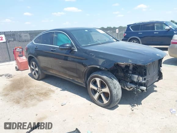 ✅ 2021 Mercedes-Benz GLC 300 • VIN: W1N0J8EB0MF950523 • Lot: 42933307. Listed on IAAI with 12,572 mi. Free auction sales archive from the USA and detailed vehicle history report at DreamBid. Image 1.