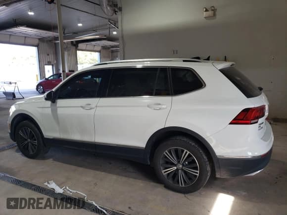 ✅ 2018 Volkswagen Tiguan SEL • VIN: 3VV2B7AX4JM184737 • Lot: 71407635. Wystawiony na Copart z przebiegiem 127 171 mil. Bezpłatny archiwum sprzedaży aukcyjnych z USA i szczegółowy raport historii pojazdu na DreamBid. Zdjęcie 2.