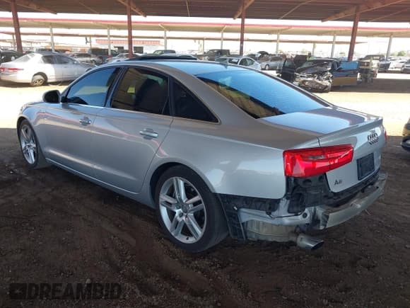 ✅ 2014 Audi A6 Premium Plus • VIN: WAUFGAFC3EN047687 • Lot: 42882953. Wystawiony na IAAI z przebiegiem 84 562 mil. Bezpłatny archiwum sprzedaży aukcyjnych z USA i szczegółowy raport historii pojazdu na DreamBid. Zdjęcie 3.