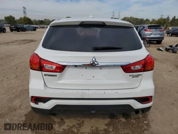 2018 Mitsubishi Outlander ES with VIN JA4AP3AU4JU016998, listed as a Copart auction lot 84565155 with 152,399 mi miles and Salvage title. Bid and sale history available at DreamBid. Image 6.