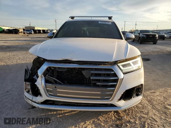 ✅ 2018 Audi SQ5 Prestige • VIN: WA1C4AFY8J2242457 • Lot: 92262735. Wystawiony na Copart z przebiegiem 68 610 mil. Bezpłatny archiwum sprzedaży aukcyjnych z USA i szczegółowy raport historii pojazdu na DreamBid. Zdjęcie 5.