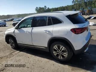 ✅ 2025 Mercedes-Benz GLA 250 • VIN: W1N4N4GB3SJ673324 • Лот: 84747145. Опубликован ранее на Copart с пробегом 9 792 миль. Бесплатный доступ к архиву аукционных продаж из США и подробный отчёт об истории автомобиля на DreamBid. Изображение 2.