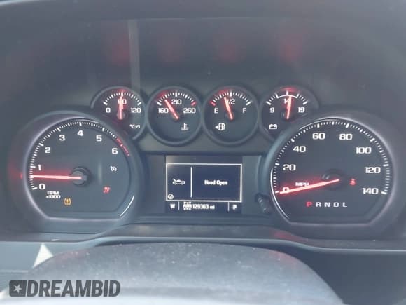 ✅ 2020 Chevrolet Silverado 1500 Custom • VIN: 1GCPYBEH4LZ110096 • Lot: 43433553. Wystawiony na IAAI z przebiegiem 129 363 mil. Bezpłatny archiwum sprzedaży aukcyjnych z USA i szczegółowy raport historii pojazdu na DreamBid. Zdjęcie 7.