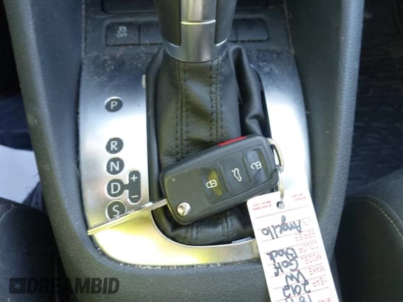 ✅ 2012 Volkswagen Golf TDI • VIN: WVWDM7AJ4CW040234 • Lot: 43721961. Listed on IAAI with 52,765 mi. Free auction sales archive from the USA and detailed vehicle history report at DreamBid. Image 11.