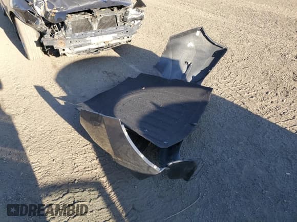 ✅ 2018 Hyundai Elantra Value Edition • VIN: KMHD84LF2JU661519 • Lot: 85181135. Listed on Copart with 58,460 mi. Free auction sales archive from the USA and detailed vehicle history report at DreamBid. Image 12.