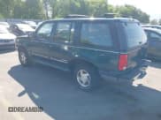 ✅ 1994 Ford Explorer Eddie Bauer • VIN: 1FMDU34X8RUD42781 • Lot: 42598864. Listed on IAAI with 263,041 mi. Free auction sales archive from the USA and detailed vehicle history report at DreamBid. Image 3.